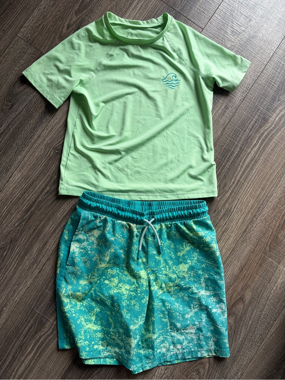 Boys swim set